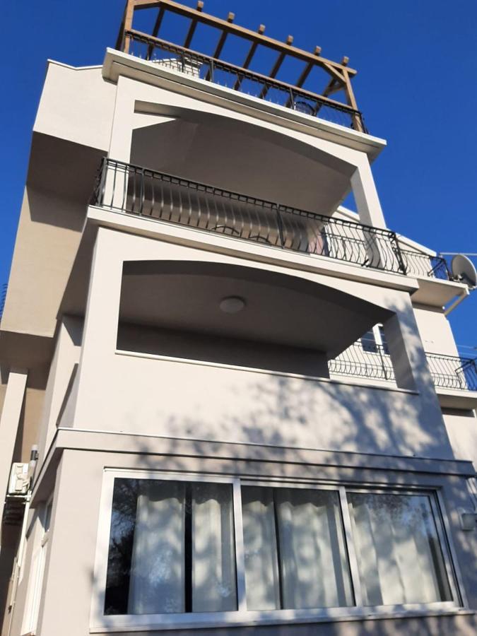Pink Paradiso Apartment Rogoznica  Exterior photo